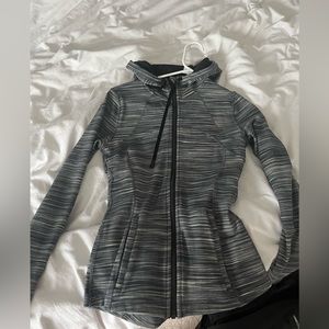 lululemon jacket size 4, striped, new